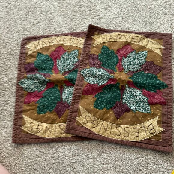 SET of 2 Harvest Blessings Thanksgiving Autumn Leaves Placemats Quilted - Picture 1 of 9